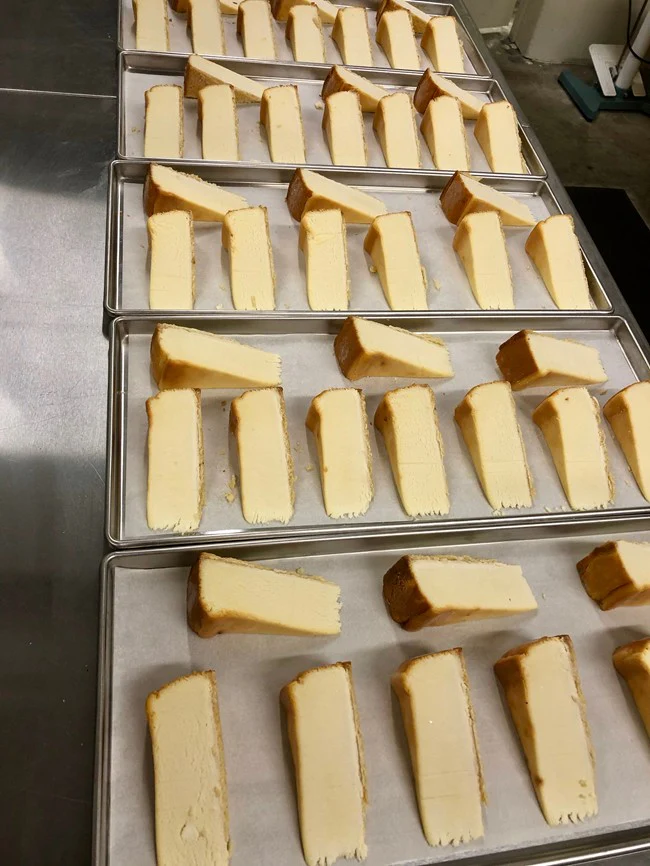 Freeze Dried Fully Cooked Sliced Cheesecake - Image 4
