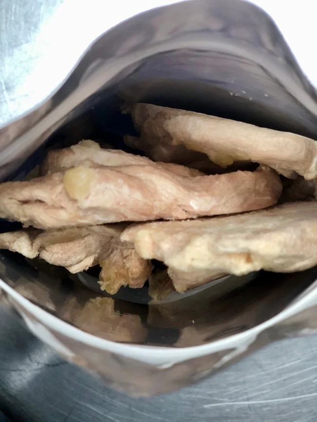 Freeze Dried Uncooked Chicken Thighs - Image 4