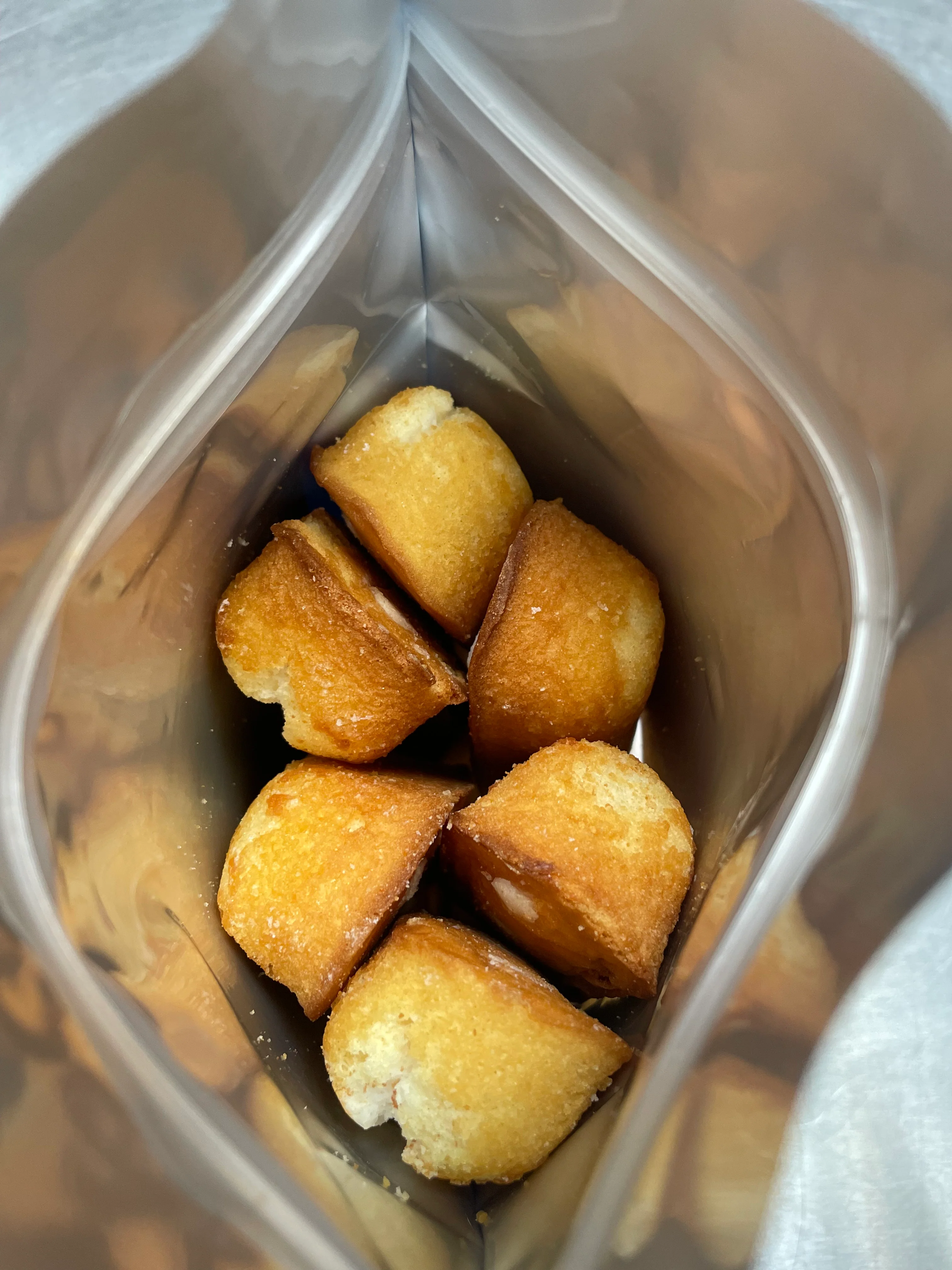Freeze Dried Golden Sponge Cake with Creamy Filling - Image 4