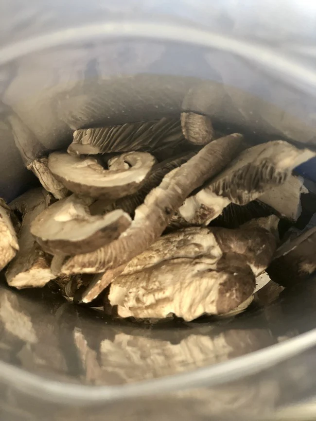 Freeze Dried Sliced Portobellini Mushrooms - Image 3