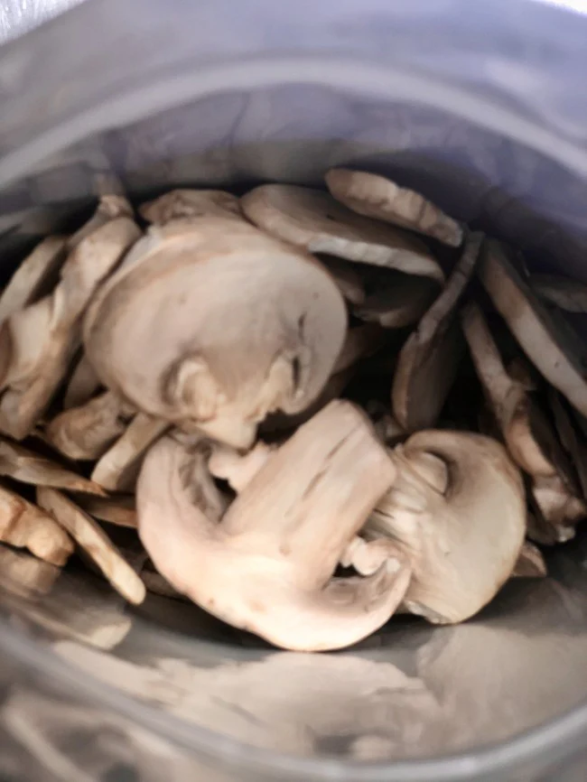 Freeze Dried Sliced White Mushrooms - Image 3