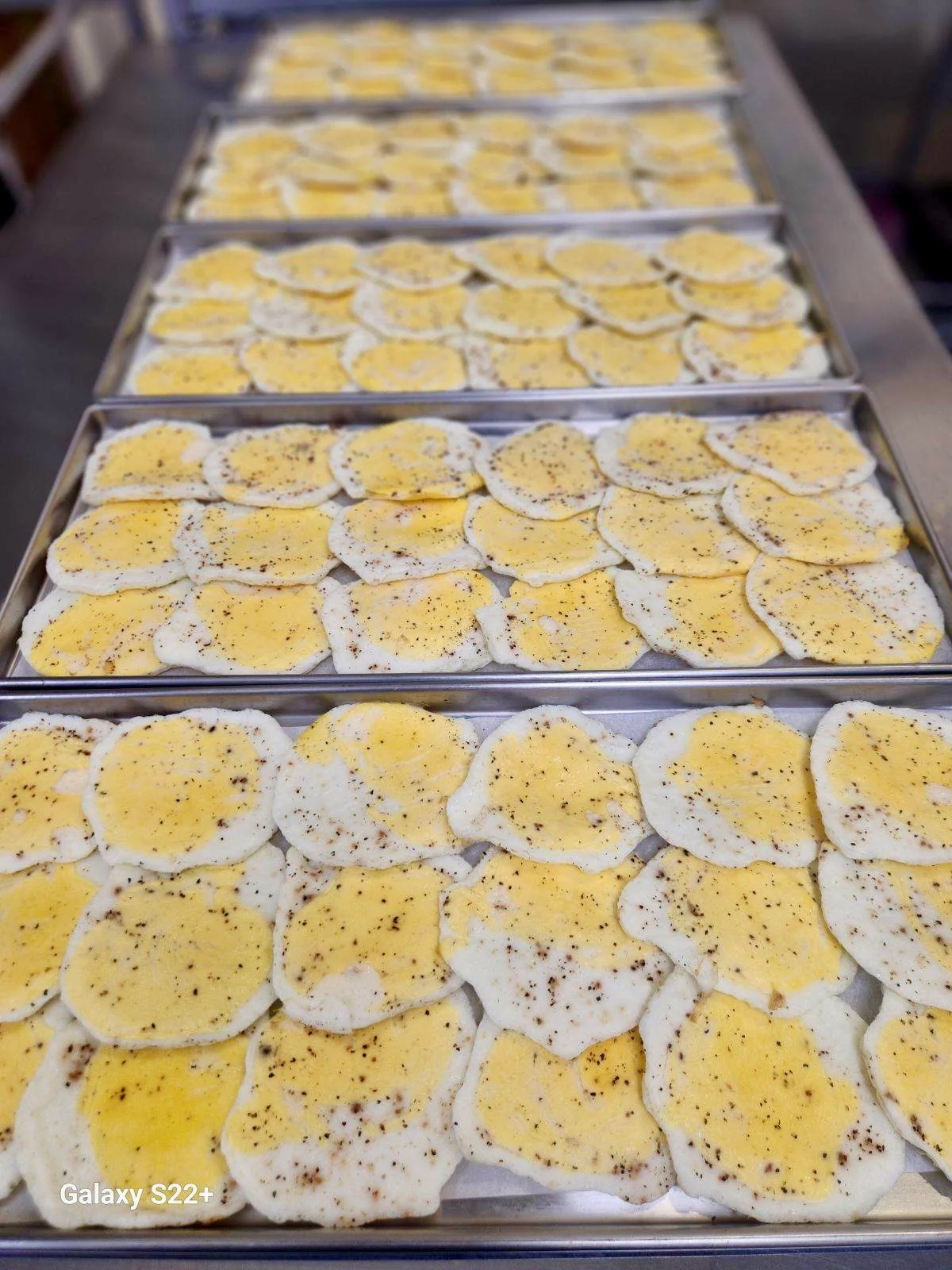 [LIMITED PRODUCTION]  Freeze Dried Fully Cooked Fried Whole Eggs with Cracked Pepper - Image 5